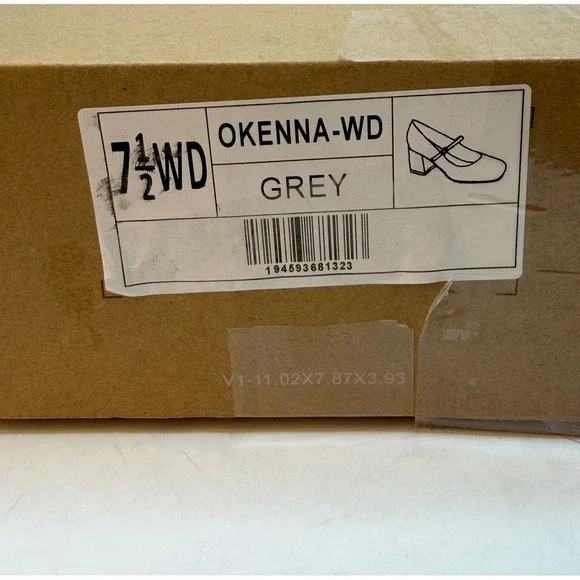 Journee Collection Women's Okenna Mary Jane Block Heel Pumps Grey Size 7.5W NWT - Picture 11 of 11